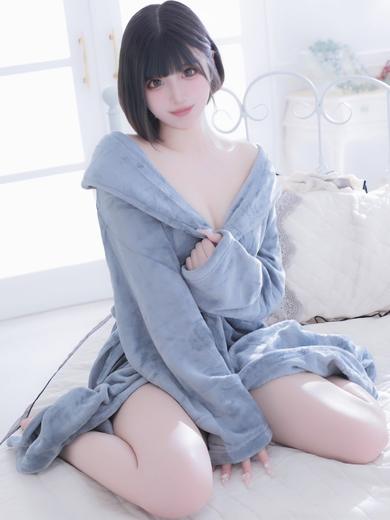 【ＡＶ女優】みこ